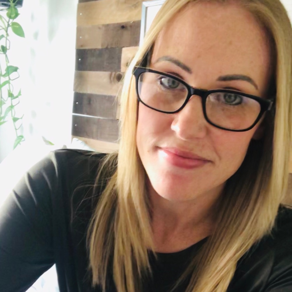 Meet your Posher, Ashley